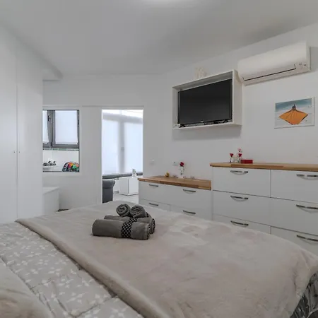 Luxury 2 Bedrooms Norton With Amazing Views In Apartment