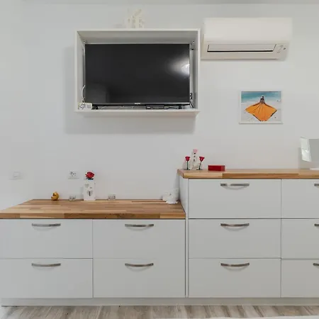 Luxury 2 Bedrooms Norton With Amazing Views In *