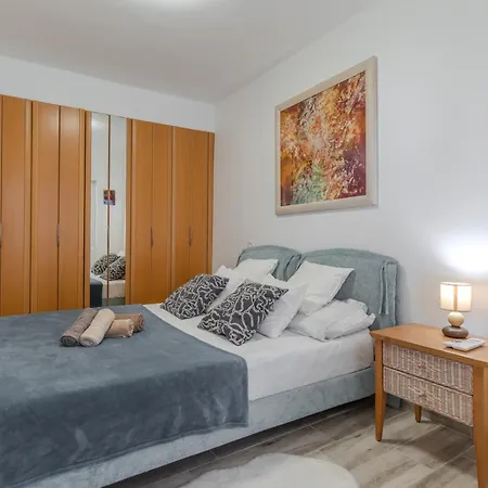 Apartment Luxury 2 Bedrooms Norton With Amazing Views In