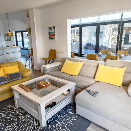 Luxury 2 Bedrooms Norton With Amazing Views In