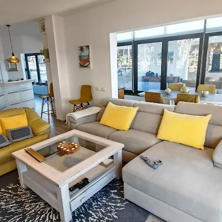 Apartment Luxury 2 Bedrooms Norton With Amazing Views In *