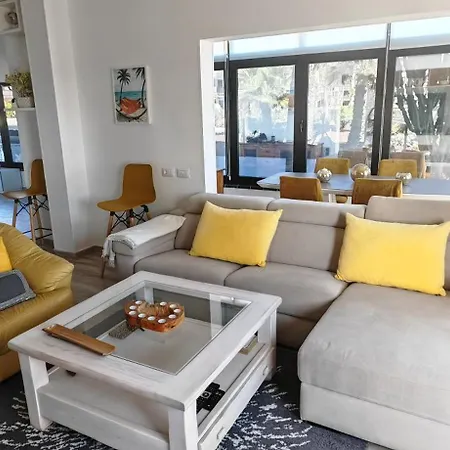 Apartment Luxury 2 Bedrooms Norton With Amazing Views In