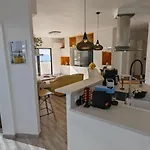Luxury 2 Bedrooms Norton With Amazing Views In 公寓 *