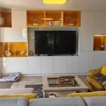 Luxury 2 Bedrooms Norton With Amazing Views In *